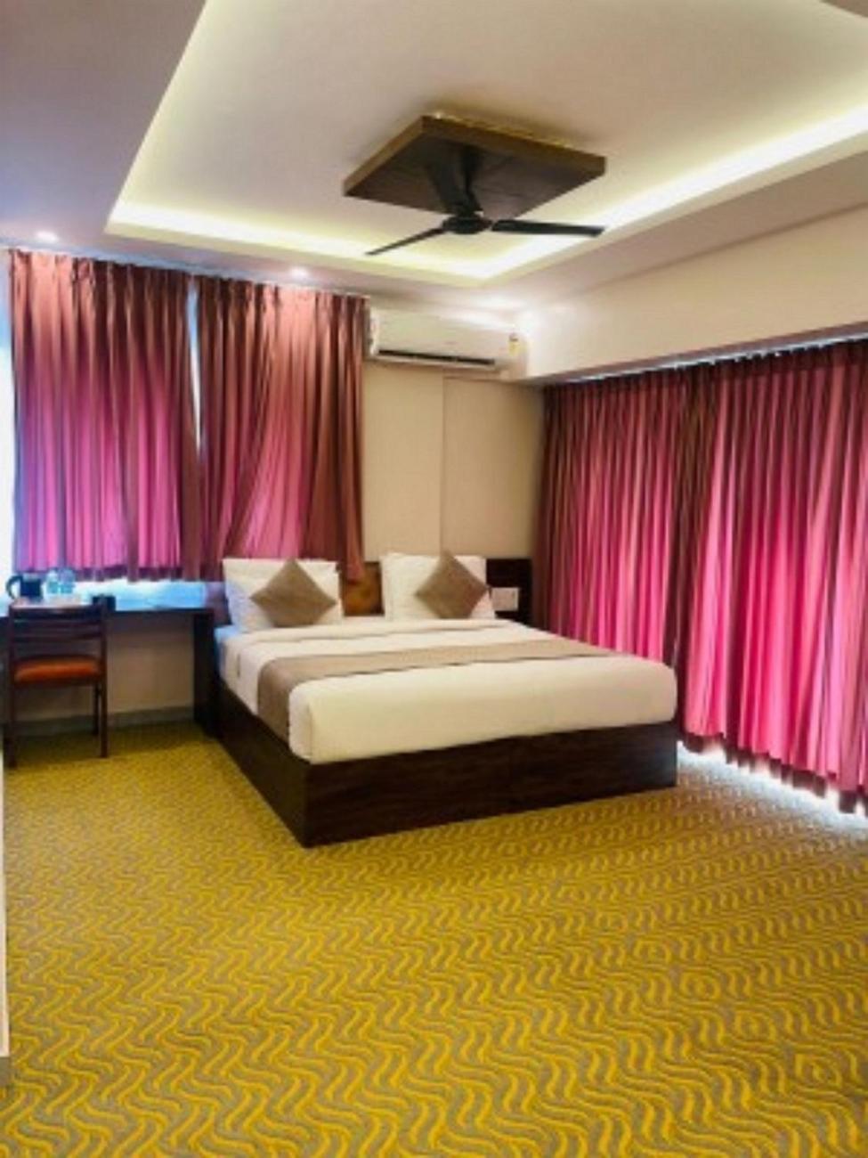 Vovo Hotels Yelahanka Exterior foto