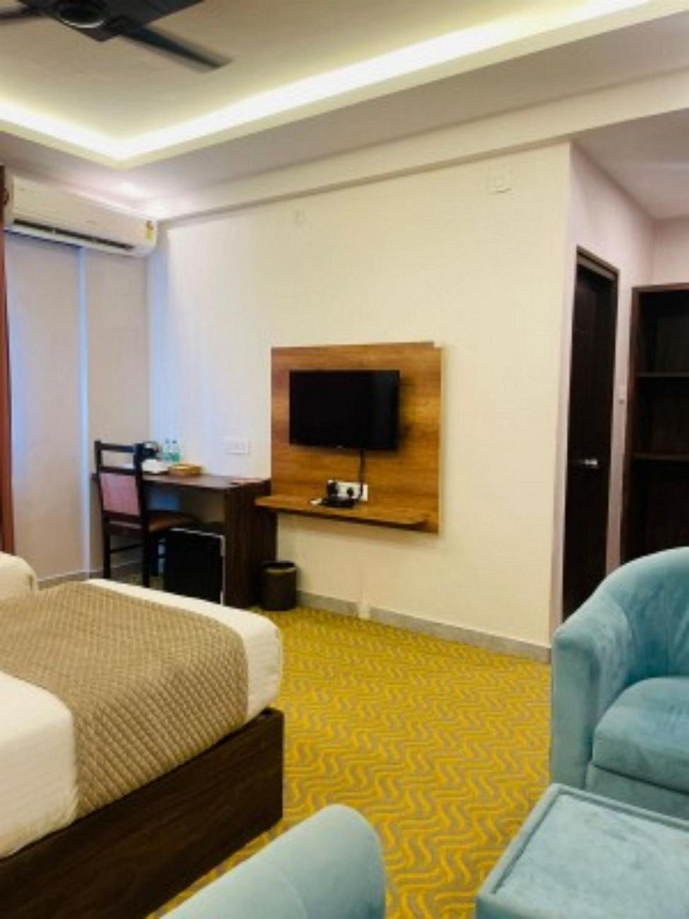 Vovo Hotels Yelahanka Exterior foto