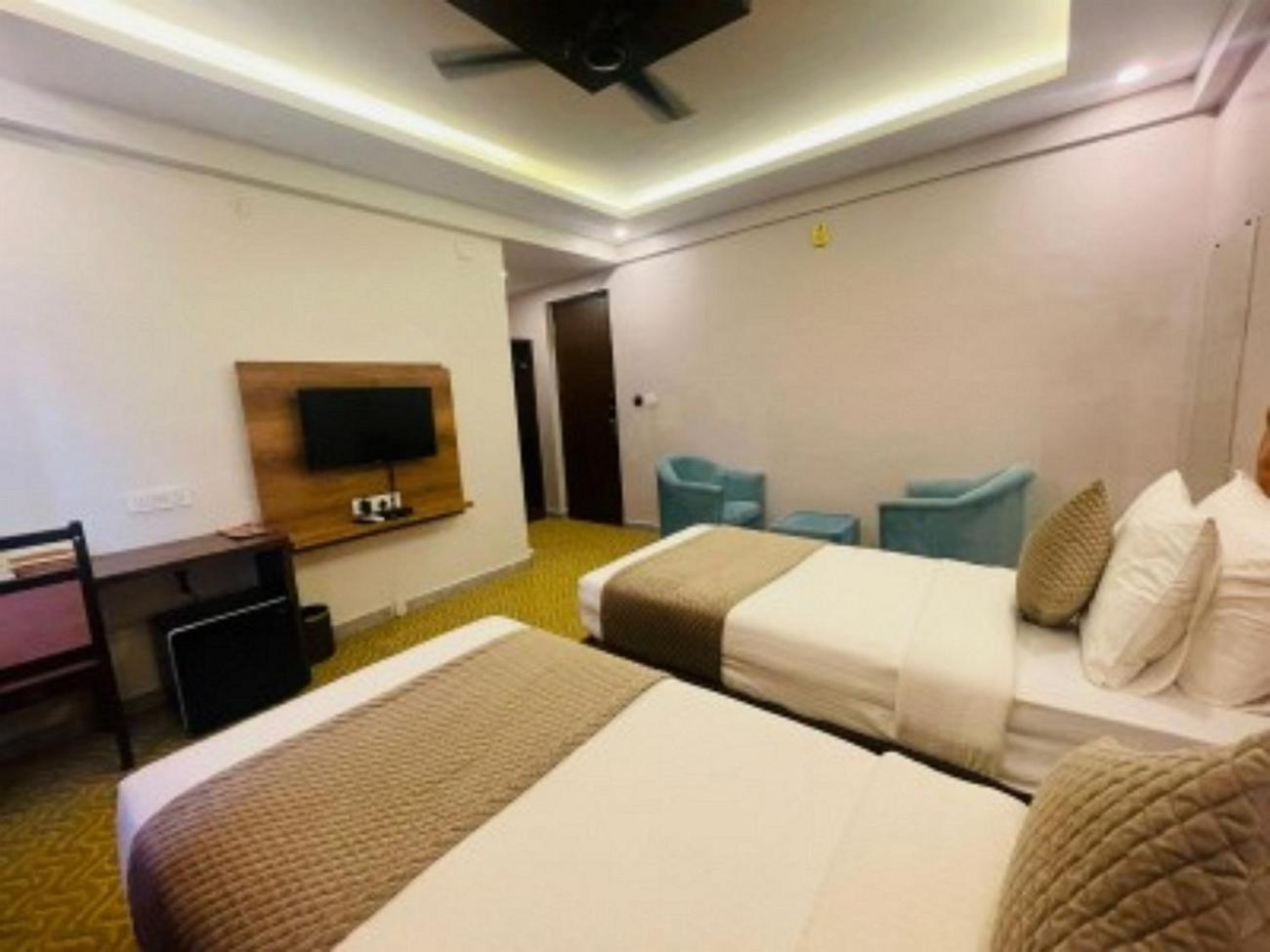 Vovo Hotels Yelahanka Exterior foto