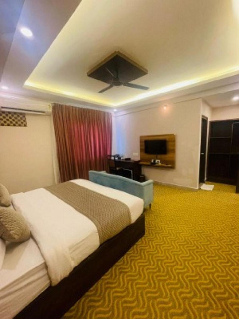 Vovo Hotels Yelahanka Exterior foto